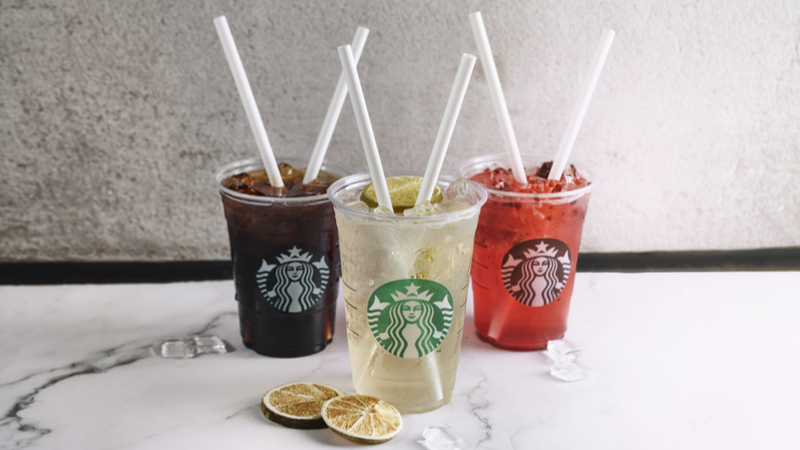 Müşterilerinden Starbucks'a kağıt pipet isyanı Starbucks'ın kağıt pipetleri