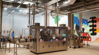 Anadolu Efes Yenlik Merkezi açıldı