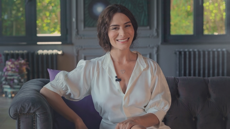 Yapı Kredi, izleyicileri sadeleşme yolculuğuna çağırıyor