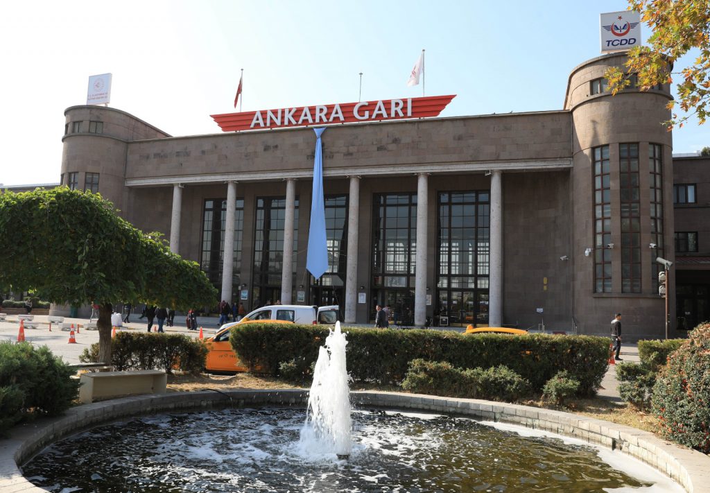 Cem Yılmaz’ın 3 NFT’den ne kadar kazandığı belli oldu – Son 24 saatin gündemi