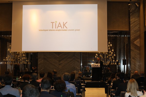 Kim demiş TV ölüyor diye? İzlemelere doyamıyoruz Kim demiş TV ölüyor diye? İzlemelere doyamıyoruz