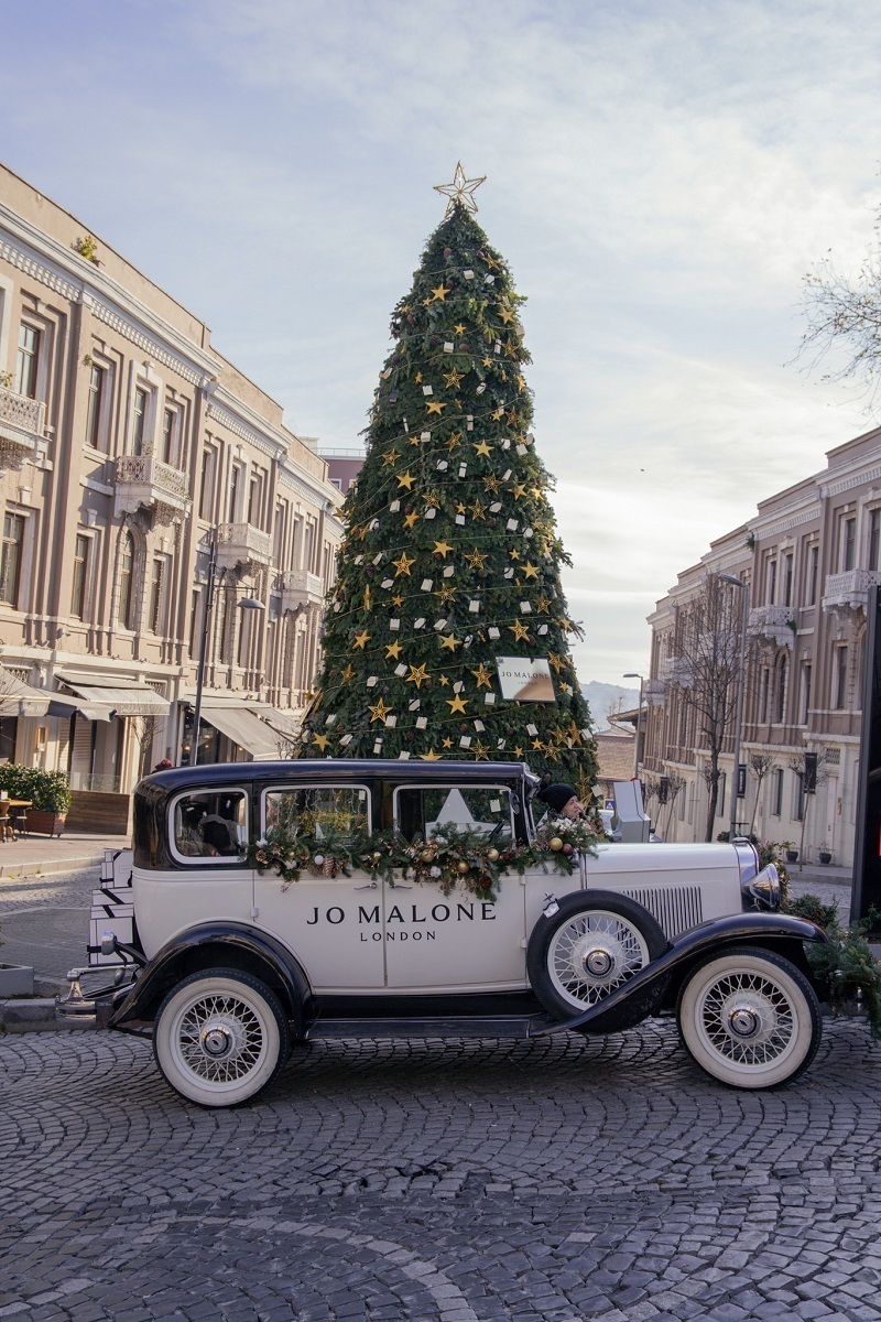 Jo Malone London yeni yıl coşkusunu İstanbul sokaklarına taşıyor