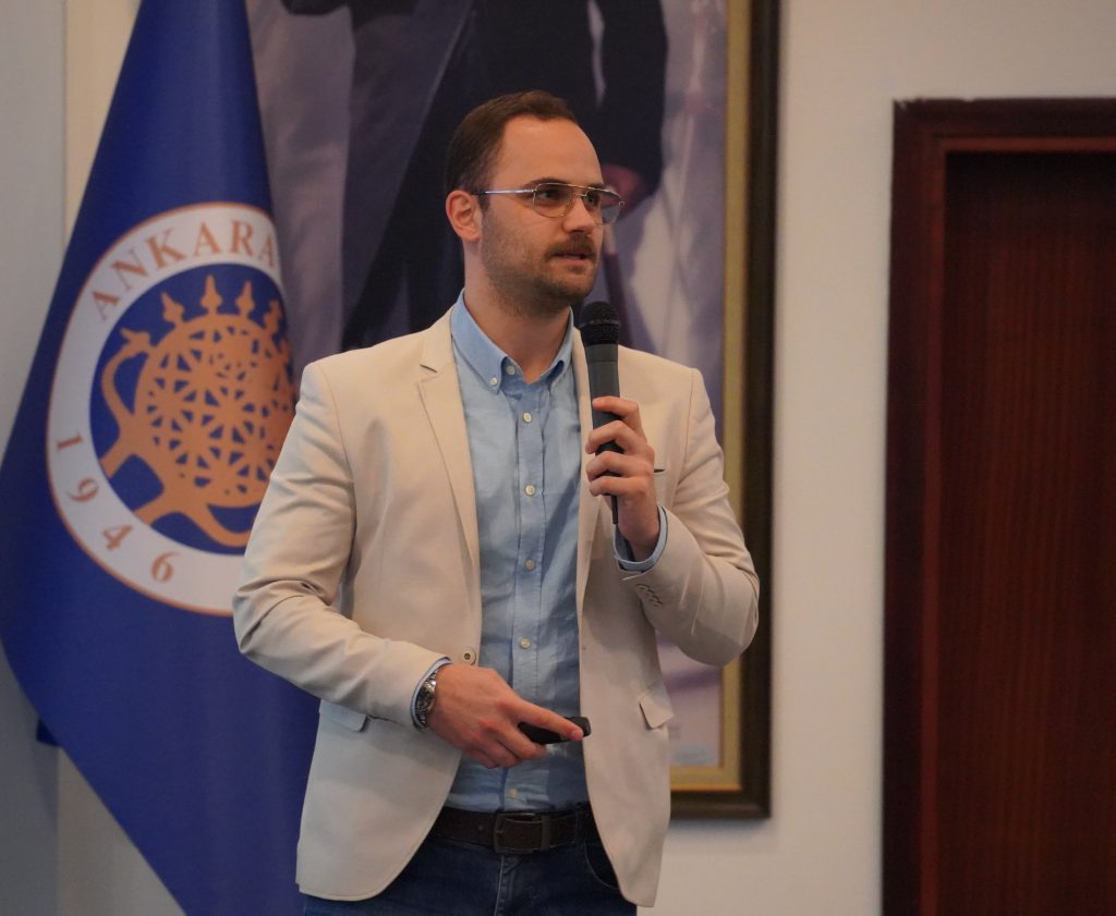 Youth Talks, Ankara Üniversitesi’nde Gençlerle Buluştu