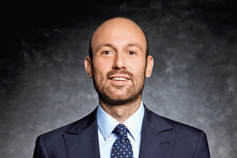 İzleyici bir çift gözden fazlası... İzleyici bir çift gözden fazlası...