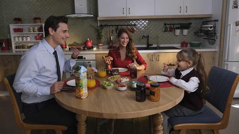 Tamek yeniden ekranlarda! Tamek yeniden ekranlarda!