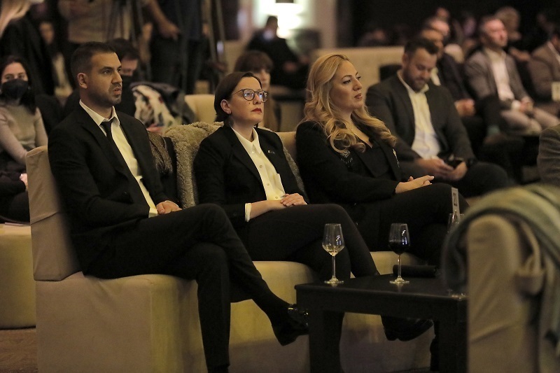 "Yılın En İtibarlıları" ödüllerine kavuştu "Yılın En İtibarlıları" ödüllerine kavuştu