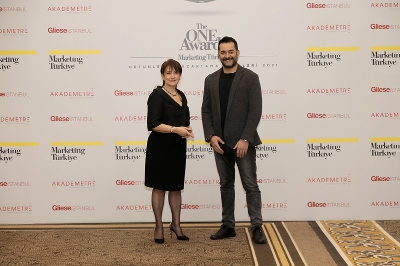 "Yılın En İtibarlıları" ödüllerine kavuştu "Yılın En İtibarlıları" ödüllerine kavuştu