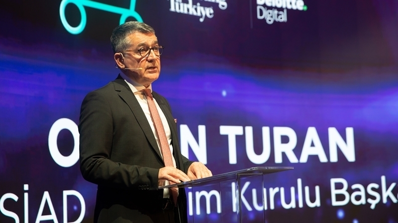 Orhan Turan: "Online ticarete rağmen fiziksel perakende önemini koruyacak" Orhan Turan: "Online ticarete rağmen fiziksel perakende önemini koruyacak"