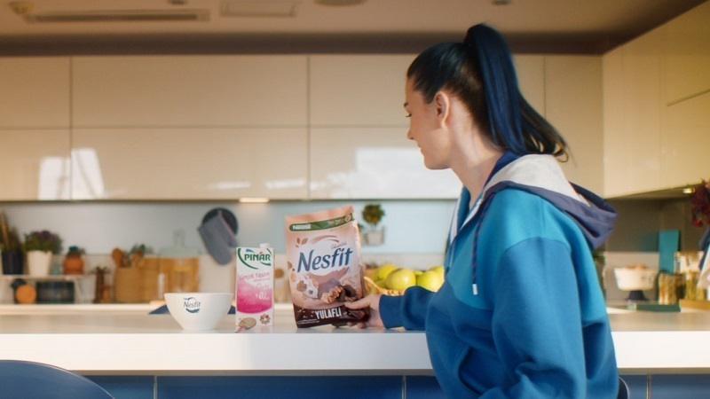 Meryem Boz, Nesfit için kamera karşısında Meryem Boz, Nesfit için kamera karşısında