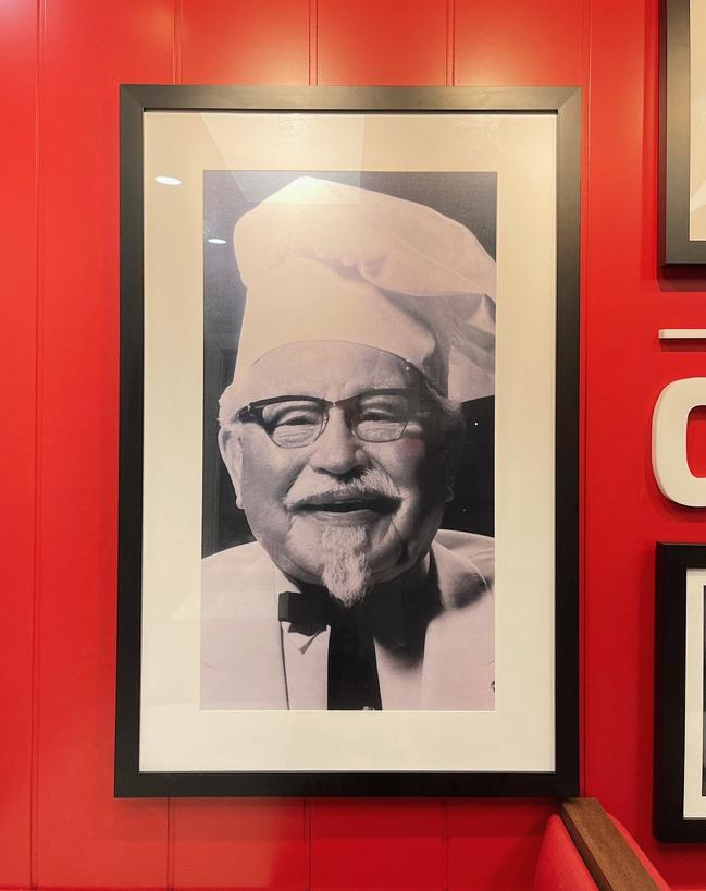 Görsel kimlik tasarımında yeni trend: "Tutarsızlık" tutarlı tutarsızlık