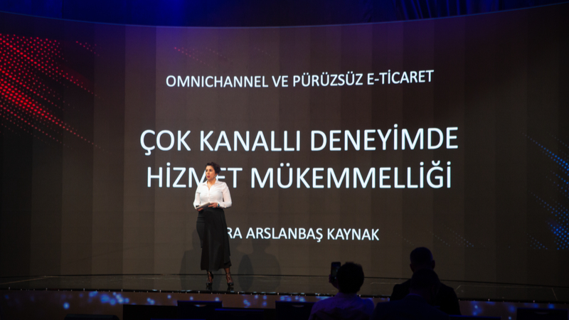 Esra Arslanbaş Kaynak: "Stratejilerimiz çoklanabilir ve ölçeklenebilir" Otokoç Otomotiv Pazarlama Müdürü Esra Arslanbaş Kaynak