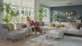 Kelebek Mobilya, ilk görüşte aşık etti!