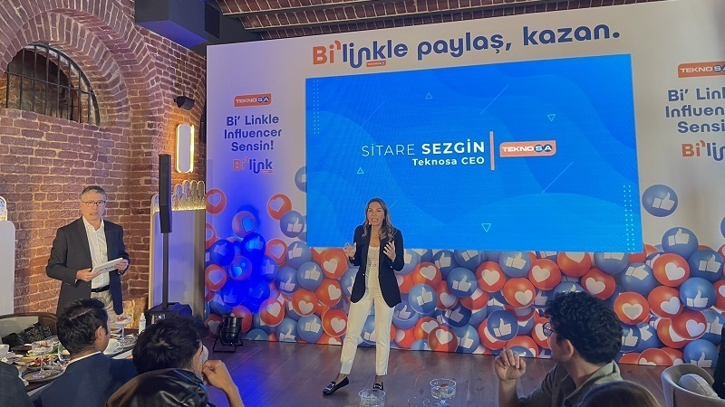 Teknosa herkesi influencer yapacak! Teknosa herkesi influencer yapacak!