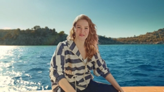 DenizBank’ın yeni yüzü Burcu Biricik oldu