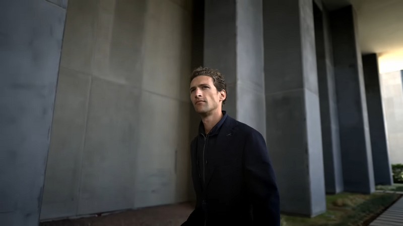 "Sadece ilerleyenler iz bırakır" "Sadece ilerleyenler iz bırakır"