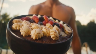 Yeni Biscolata erkeğinin baklavalarıyla tanışın