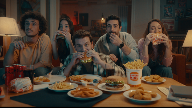 Futbol ateşi, ızgara ateşiyle buluştu burger king