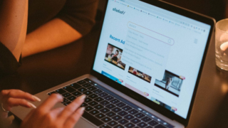 Reklamcıların Google'ı Alladsof