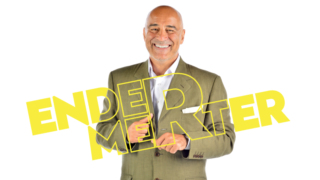 Ender Merter: "40 yıllık meslek yaşamımda her türlü krize umutla baktım..."