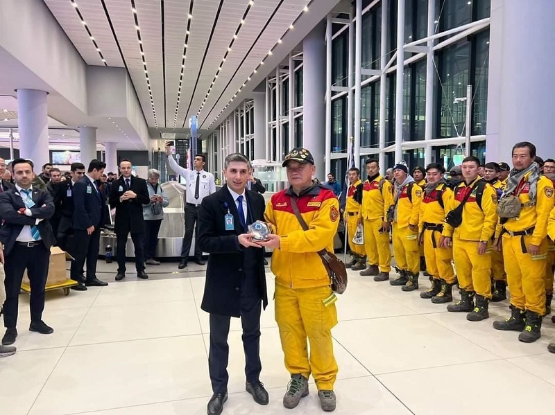 İGA İstanbul Havalimanı’ndan arama kurtarma ekiplerine 15 dilde teşekkür İGA İstanbul Havalimanı’ndan arama kurtarma ekiplerine 15 dilde teşekkür