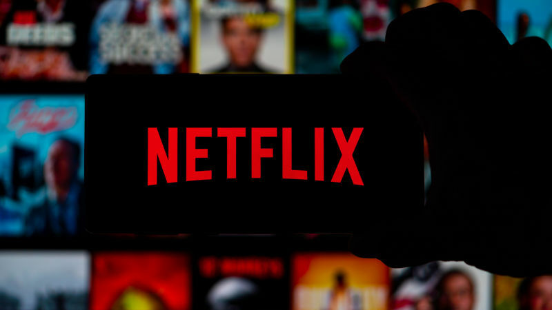 Netflix, şifre paylaşımının önüne geçme planını açıkladı | Son 24 saatin gündemi Netflix, şifre paylaşımının önüne geçme planını açıkladı | Son 24 saatin gündemi