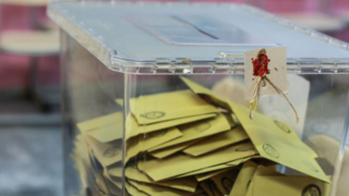 Türkiye seçim dönemine ekonomik kriz ve deprem etkisiyle giriyor…