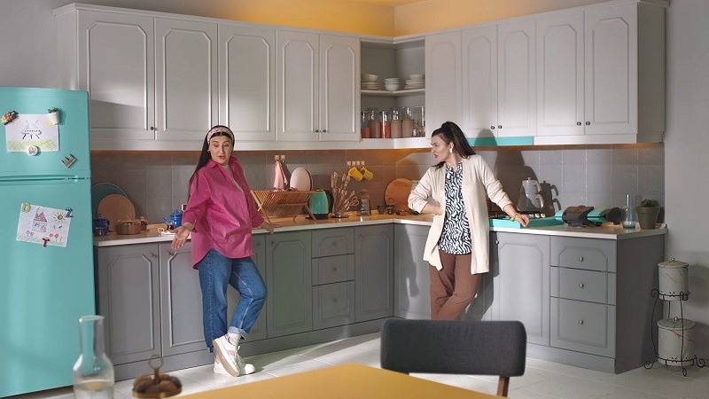Yasemin Sakallıoğlu "Stella" ile ekranlarda
