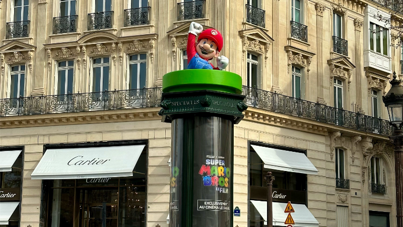 Super Mario, Paris sokaklarında... super mario