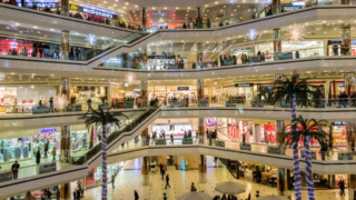 Yerli müşteri alışverişe döndü, turistler aranıyor!