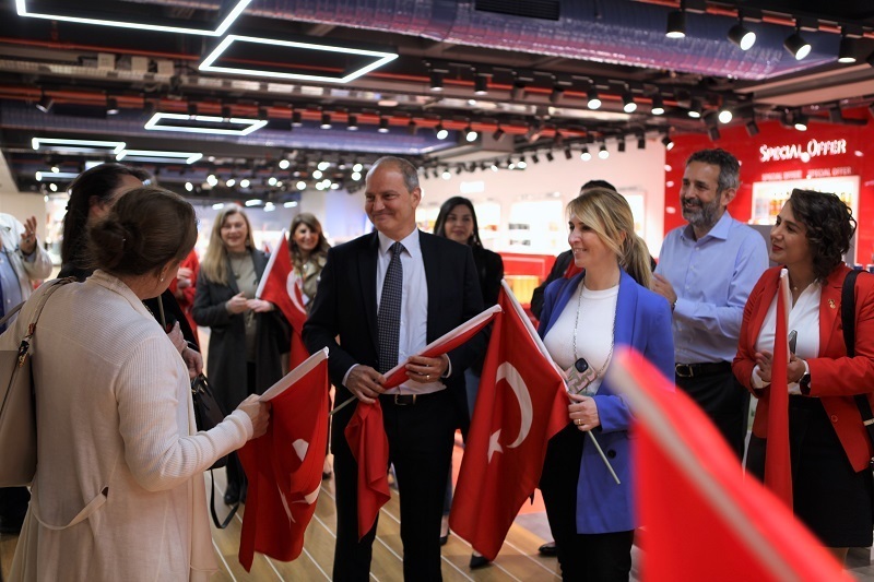 Tarihi yerinde yaşamak: Karaköy'den Samsun'a Tarihi yerinde yaşamak: Karaköy'den Samsun'a