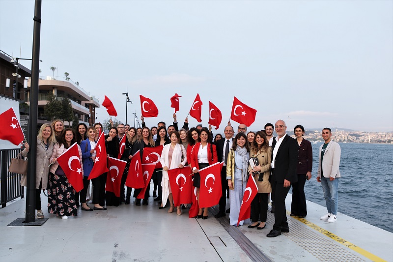 Tarihi yerinde yaşamak: Karaköy'den Samsun'a Tarihi yerinde yaşamak: Karaköy'den Samsun'a