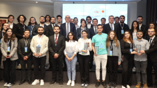 VakıfBank Hack to the Future’da gençler geleceğin bankacılığını tasarladı...