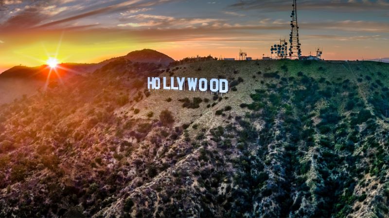 Senaristlerin grevi, Hollywood yapımlarını durma noktasına getirdi | Son 24 saatin gündemi Senaristlerin grevi, Hollywood yapımlarını durma noktasına getirdi | Son 24 saatin gündemi