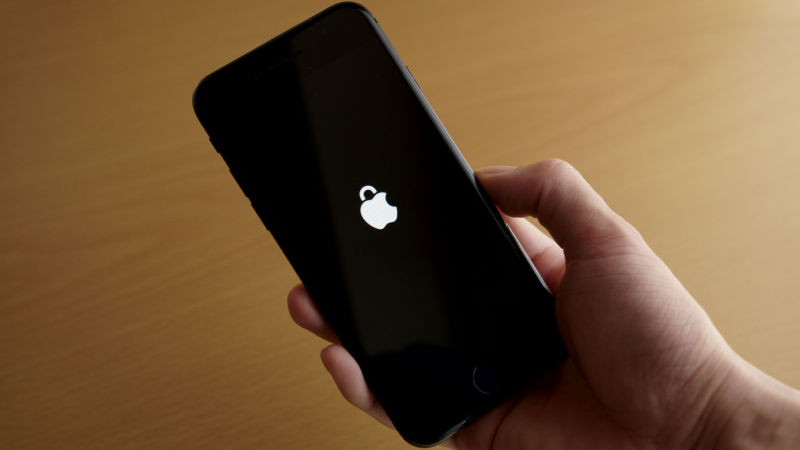 Apple’dan iPhone’ların casusluk yaptığı iddialarına yanıt | Son 24 saatin gündemi Apple’dan iPhone’ların casusluk yaptığı iddialarına yanıt | Son 24 saatin gündemi
