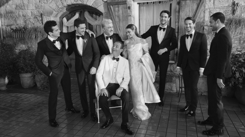 Damat şıklığı kafaları karıştırdı