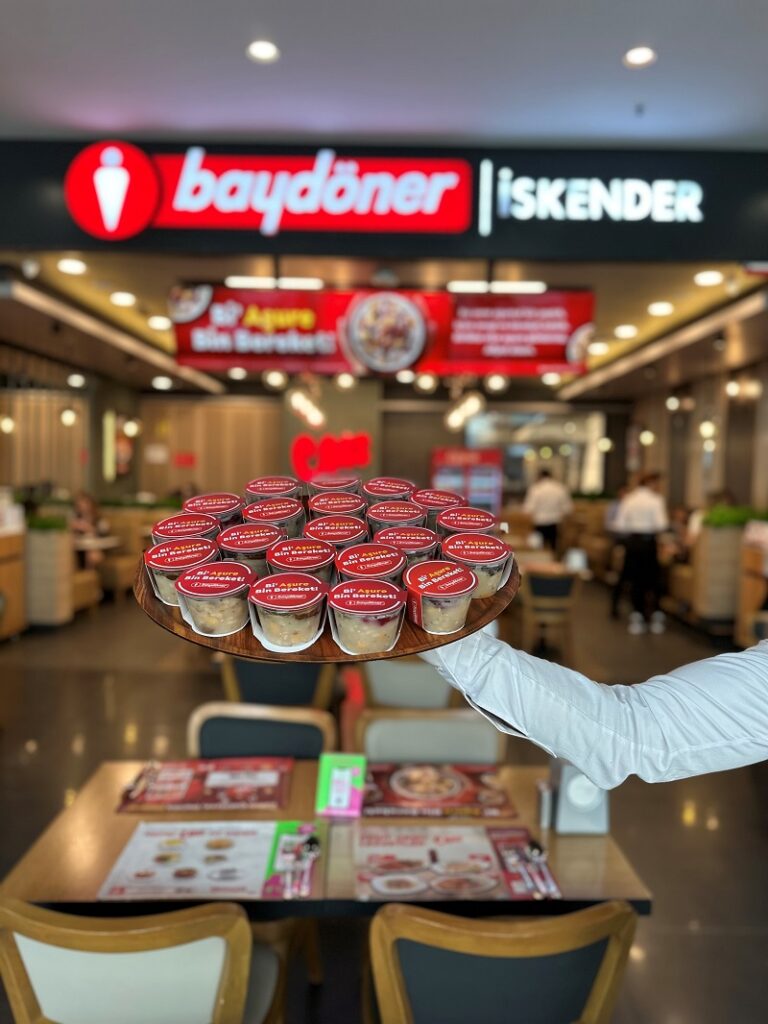 Bu sene aşureleri Baydöner yaptı! Bu sene aşureleri Baydöner yaptı!