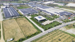 Feast enerjisini güneşten alıyor