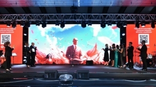 İş dünyası Cumhuriyetin 100. yılını "Cumhuriyet Balosu"nda kutladı