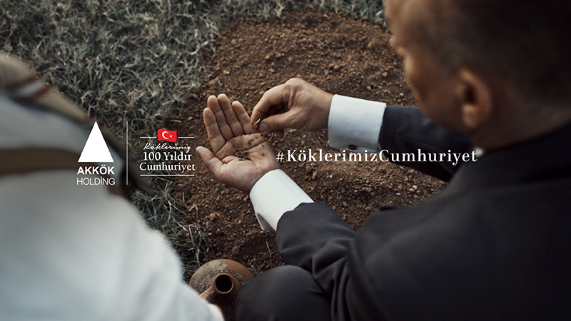 Akkök Holding, Cumhuriyet’in 100. yılını özel bir film ile kutluyor: “Köklerimiz 100 Yıldır Cumhuriyet”