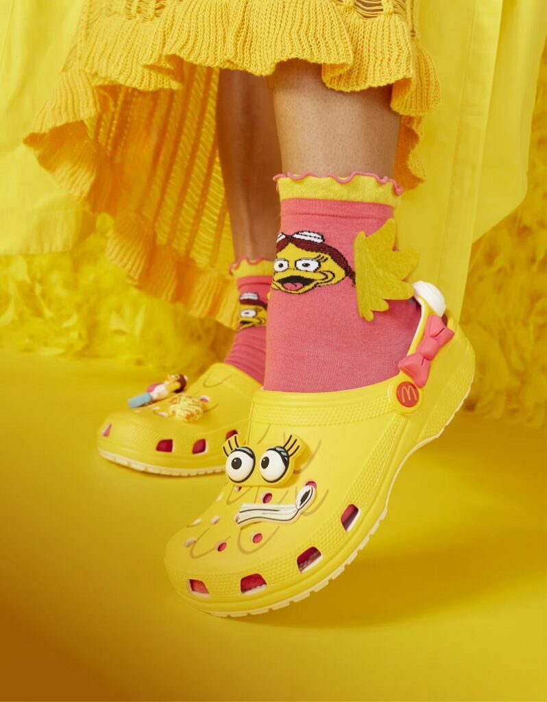 Crocs'dan McDonaldland çıkarması... Crocs'dan McDonaldland çıkarması...