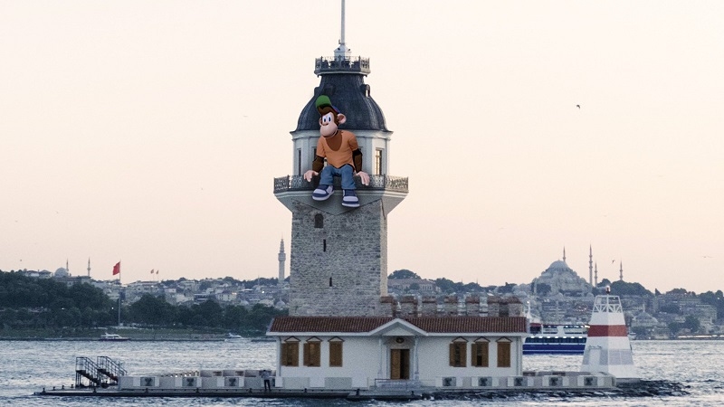 LC Waikiki'nin ikonik maymunu Kız Kulesi'ne tırmandı! LC Waikiki'nin ikonik maymunu Kız Kulesi'ne tırmandı!