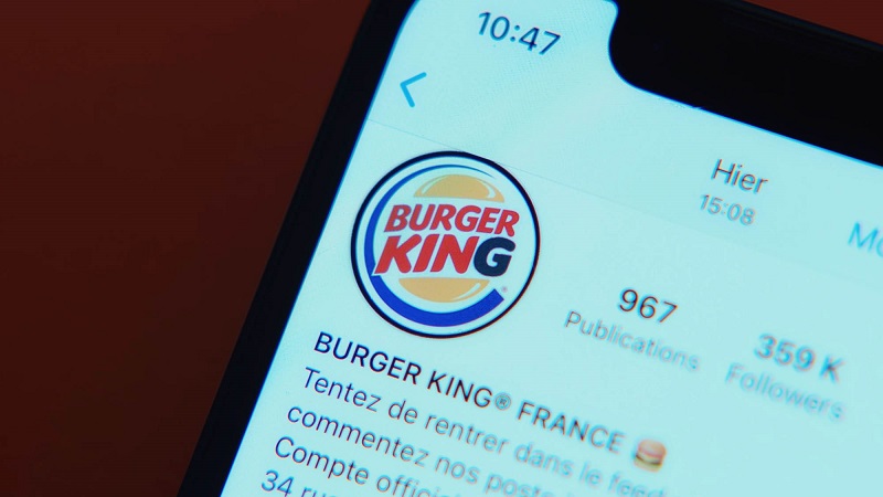 Burger King'in logosunda bir tuhaflık var... Burger King'in logosunda bir tuhaflık var...