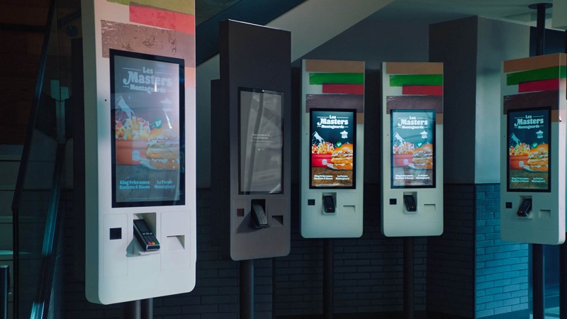Burger King'in logosunda bir tuhaflık var... Burger King'in logosunda bir tuhaflık var...