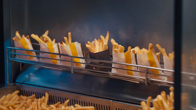 Burger King'in logosunda bir tuhaflık var... Burger King'in logosunda bir tuhaflık var...