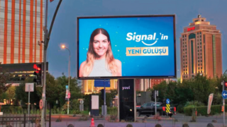 Signal ile gülüşler “her haliyle güzel”