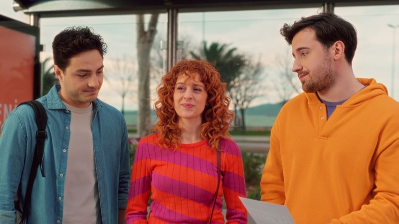 Tavuk Dünyası tabakları özgürleştirdi! Tavuk Dünyası tabakları özgürleştirdi!