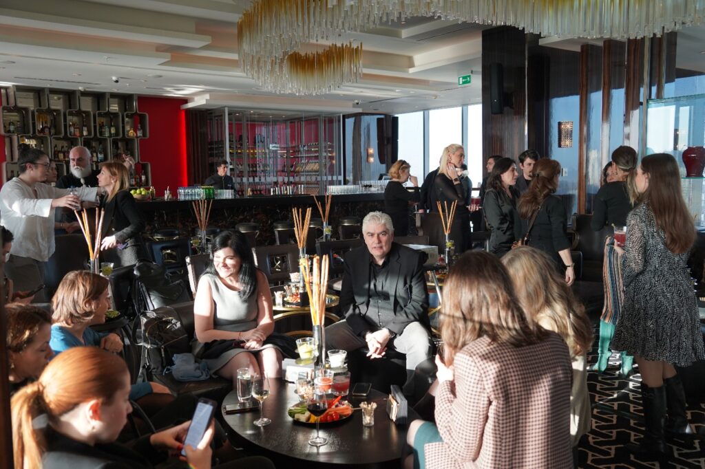 C Level Club üyeleri “Kişiselleştirilmiş, tutarlı ve zengin deneyim” için bir araya geldi C Level Club üyeleri “Kişiselleştirilmiş, tutarlı ve zengin deneyim” için bir araya geldi