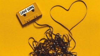Aşklara eşlik eden şarkılar...