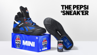 Pepsi, devasa sneaker'lar