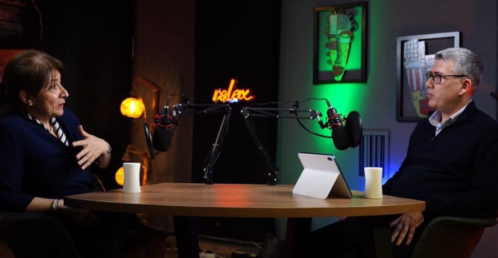 TeknoTalks ilk konuğu Günseli Özen ile yayında... TeknoTalks ilk konuğu Günseli Özen ile yayında...